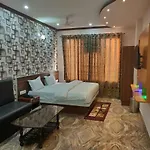 Hotel Ashiyana Palace